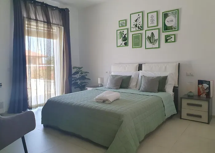 Desy Frühstückspension 4*