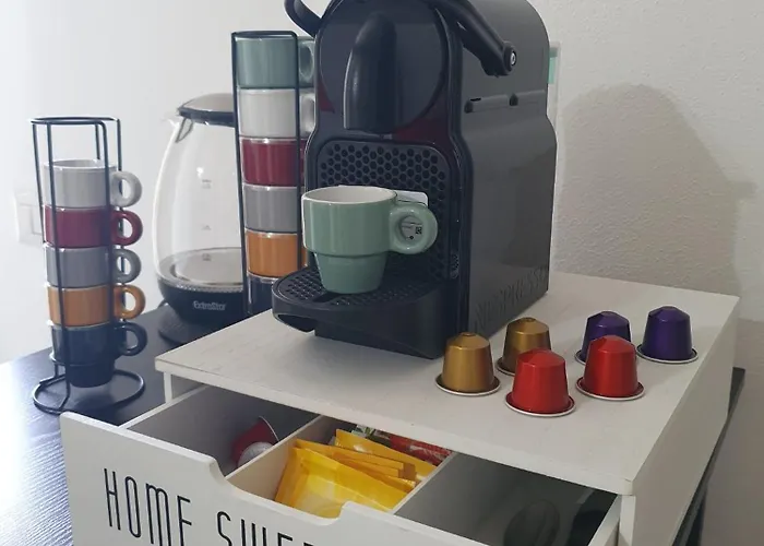 Alojamento de Acomodação e Pequeno-almoço Desy Quartu SantʼElena